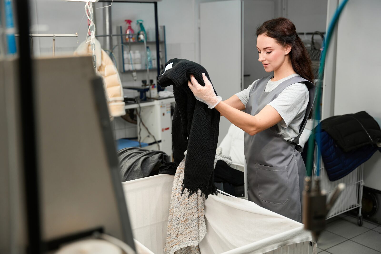 Wash and Fold attendant